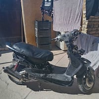 دراجه للبيع سكنس نثيه ١٤٠ معدل كابريتر سعرهه ٤٥٠ بيهه مجال الاتصال  ٠٧...