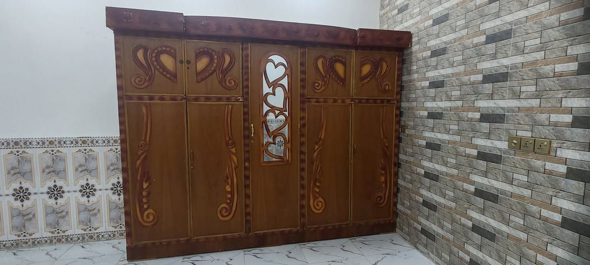 كنتور نجاره عراقيه درجه اوله طابقين سعر 200
مكاني كوت دور النواب الضباط شراي يتصل
***********
