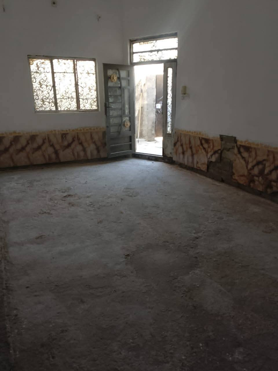 سلام عليكم  بيت للبيع 100 متر  سند 17  البيت صب كونكريت بيت كلش نضيف
العنوان  الشبانات قرب المحطة 
السعر 31  وبي مجال  للاستفسار  *********** خوتي بدون خاص رجأن
