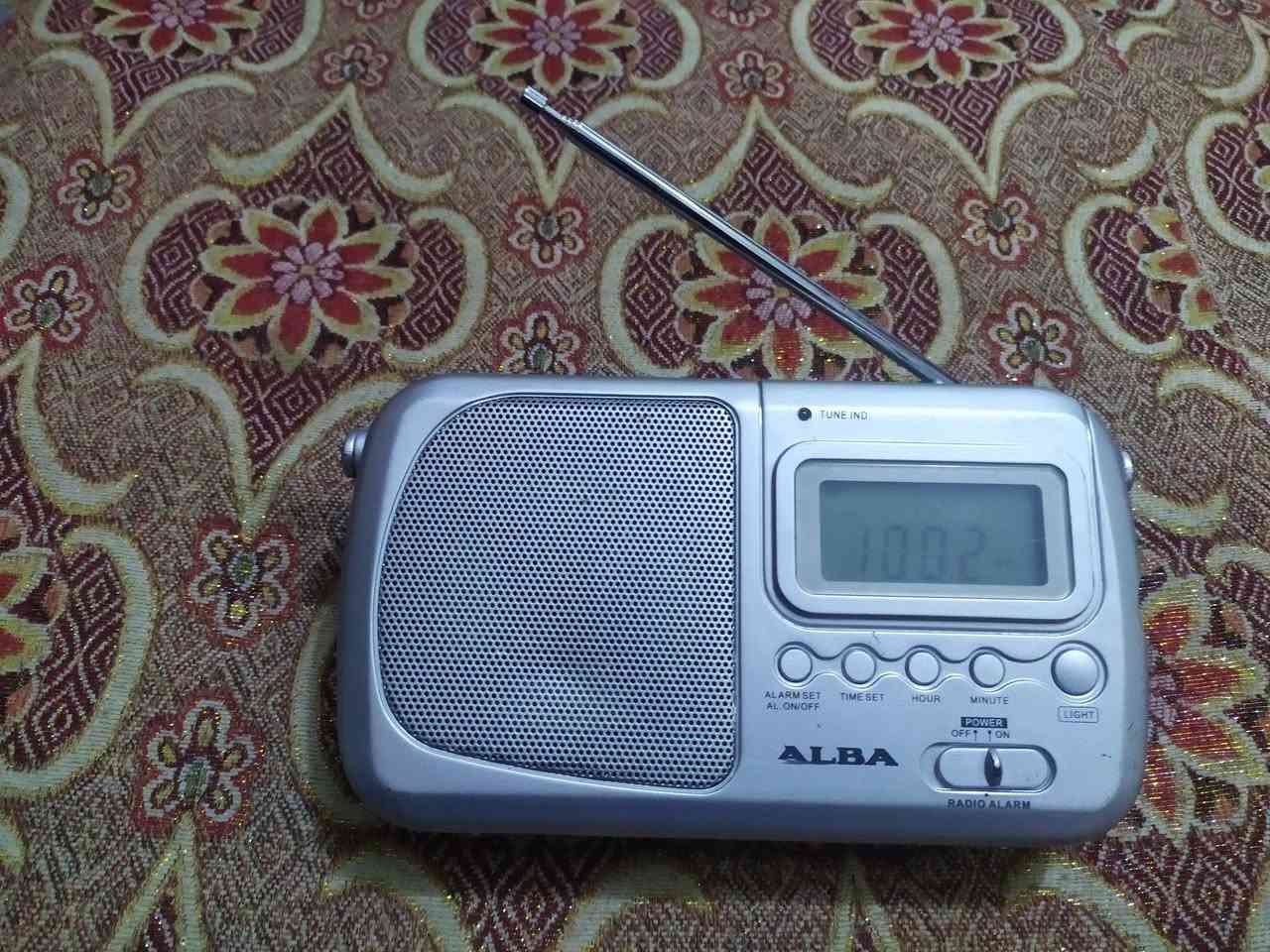 السلام عليكم راديو صيني نظيف شغال سحب ممتاز سعر 25 مع التوصيل


**إذا كنت صاحب هذا الإعلان وتريد حذفه لأي سبب، رجاءا أرسل رسالة إلى الدعم الفني**