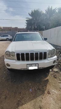 جيب لاريدو2007 مكفوله من الضربه والتبديل بيها رشات صبغ كد شبر حداديه ج...