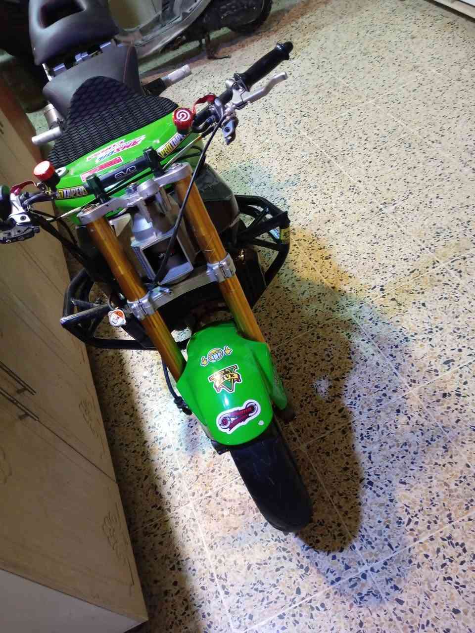 سلام عليكم حبايبي كاوسكي موديل الفين و4كفاله عامه كير مكينه اوراق كامله الدراجه خير من الله عليه تزويد كلش هواي شراي يجي خاص  او يتصل واني بخدمته***********
