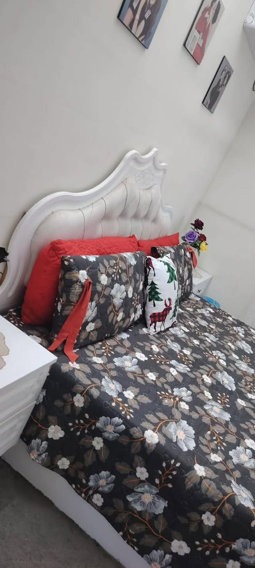 غرفه كانتري للبيع
كلش نضييفه بدون اي ضرر
٦ قطع
بدون دوشك
سعرها
٥٠٠ الف وبيها مجال بسيط
...
متوفـر خدمة توصيل داخل بغداد وداخل مجمـع بسماية السكني ❤️🚘
للاستفسار خاص او عن  طريق رقم الهاتف واتساب فقط 
***********📞
