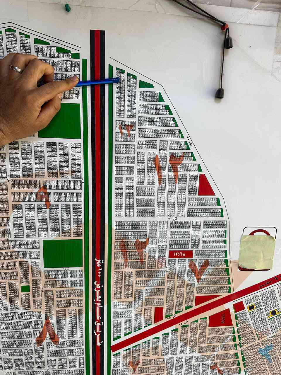 السلام عليكم ورحمة الله وبركاته 
مكتب الشروق للعقار
قطعة ارض للبيع طابو ملك صرف وليس زراعي
رقم العقار 13291 
المقاطعة 10/2
المساحة 100 متر  بوسط البناء قريبة جدآ من التبليط موقع ممتاز جدآ 
واجهة (5متر) نزال(20 متر)
 السعر 42 مليون مع المجال  
الي عنده قطعة يتصل ع الرقم او يتفضل ع الخاص ونعرضها اله يحب بيع سريع او نعرضها للجناي 
*********** واتساب
