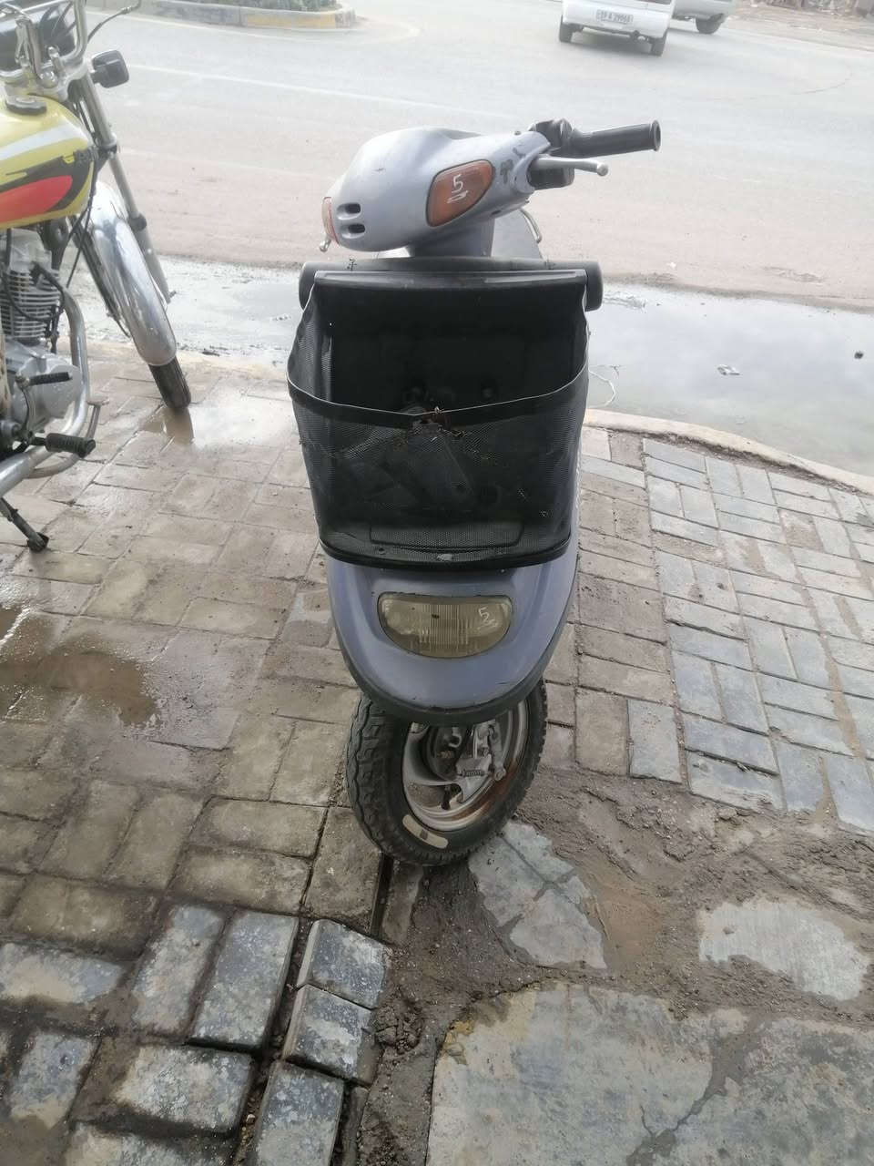 للبيع نضافته شوفت دراجه بلاديه عينك دراجه حالين ماتشتغل ابيع هل موجود الشراي يتصل *********** مكاني كربلاء خاص ماعندي
