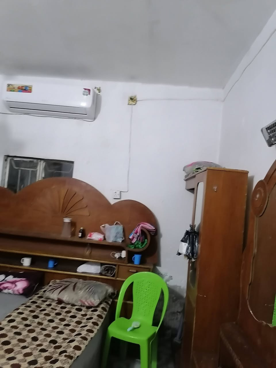 دار طابو صرف
المساحة ١٠٥ متر مربع
الواجه ٩ متر 
البناء طابوق عكادة 
عالي عن الشارع
استقبال
غرفة نوم
صاله
مطبخ
صحيات
درج وبيتونه
السعر ٥٥ مع مجال
الموقع الديوانية حي العسكري الثاني خلف المستوصف
شارع الخباطات بالفرع
للاستفسار أكثر مراجعة مكتب التوكل للعقار الكائن في حي العسكري شارع ٣٠ او الاتصال والمراسلة على الواتساب على الرقم ***********
