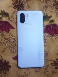 ريدمي A1 الذاكره ٣٢ جهاز لوك ما مفتوح بل شرط السعر ٣٥ الرقم 0787494269...