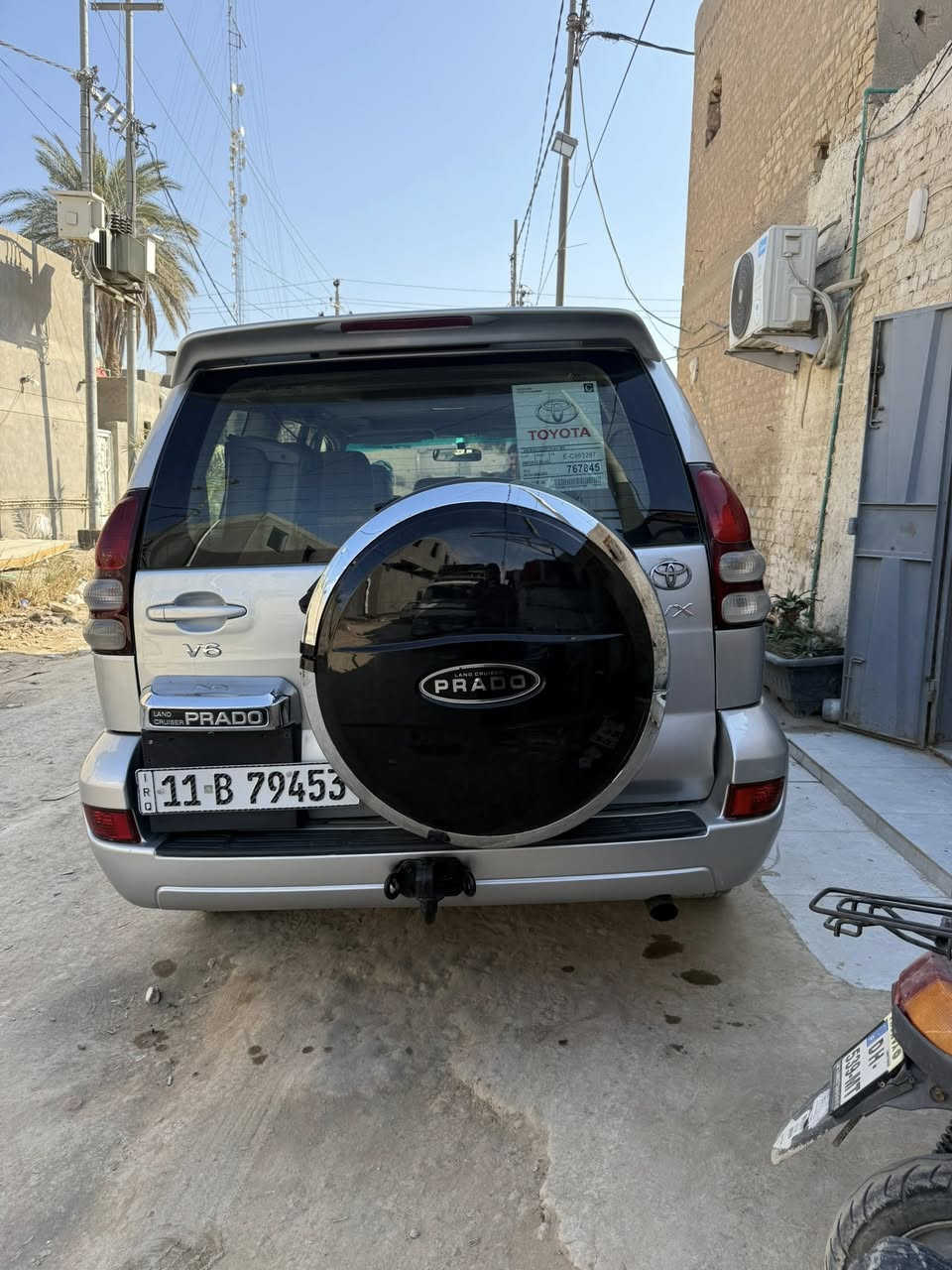 السلام عليكم
برادو ٢٠٠٨ مكينه ٦ سلندر كشنات تدفئه كشنات كهرباء جلد 

فتحه سقف ٧ راكب دبل تانكي تحكم ستيرن دفع رباع جاهزه السياره رقم بغداد باسمي 

صبغ الجاملغات الاماميه فقط بسبب الجرد بدون فتح وبدون ضربه وصبغ الجاملغ الخلفي 

السعر ١٦٥ وبيه مجال 

تلفون ***********
