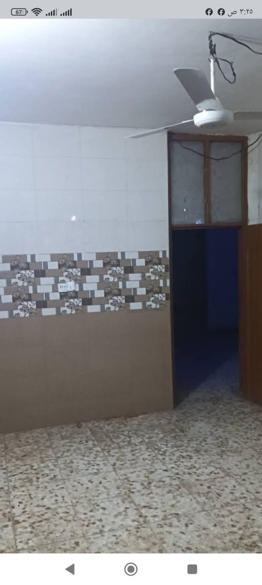 دار للايجار المساحه 200م طابق واحد غرفتين وصاله ومطبخ كليدور مجمع صحيات داخل وخارج حي الصحه خلف المسبح السندباد مبلغ الايجار 350 للاستفسار ***********
