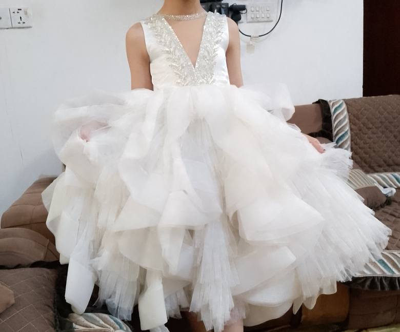 السلام عليكم بدلات كلش جديد خمس قطع يخبلن عمر 8سنوات وعمر 4سنوات وعمر 6سنوات الي تحب اشبرلها تدخل خاص توصيل موجود كولهن ب30ألف مع حذيه زوجين هدية قياس 26 لتعاملون بالسعر لان جدد وبلاش


**إذا كنت صاحب هذا الإعلان وتريد حذفه لأي سبب، رجاءا أرسل رسالة إلى الدعم الفني**