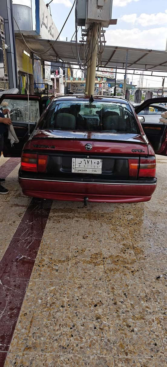 فكترا 18 كير اوتماتيك
سعر 53 وبيها مجال 
سياره حلوه وكاعده كير ومكينه شرط 
طخم تايه جديد 
لايت عدسه /زيلون 
رقم بغداد مشروع وطني 
شرعيها بل موصل 
شرط التحويل 
داخلها احلى من خارجها


**إذا كنت صاحب هذا الإعلان وتريد حذفه لأي سبب، رجاءا أرسل رسالة إلى الدعم الفني**