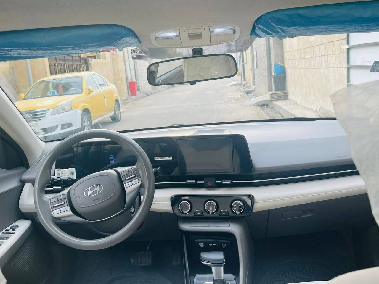 اكسنت خليجي ٢٤ بيهه شبر بارد بالبنيد فقط والباقي مكفول كفاله عامه محرك 1500دبل نوزل رقم بغداد موجوده بالبصره فول مواصفات مطلوبه اقصاط راعيهه كلش خوش ولد السعر 140 الي اتصيرله يدلل هذا رقمي ***********
