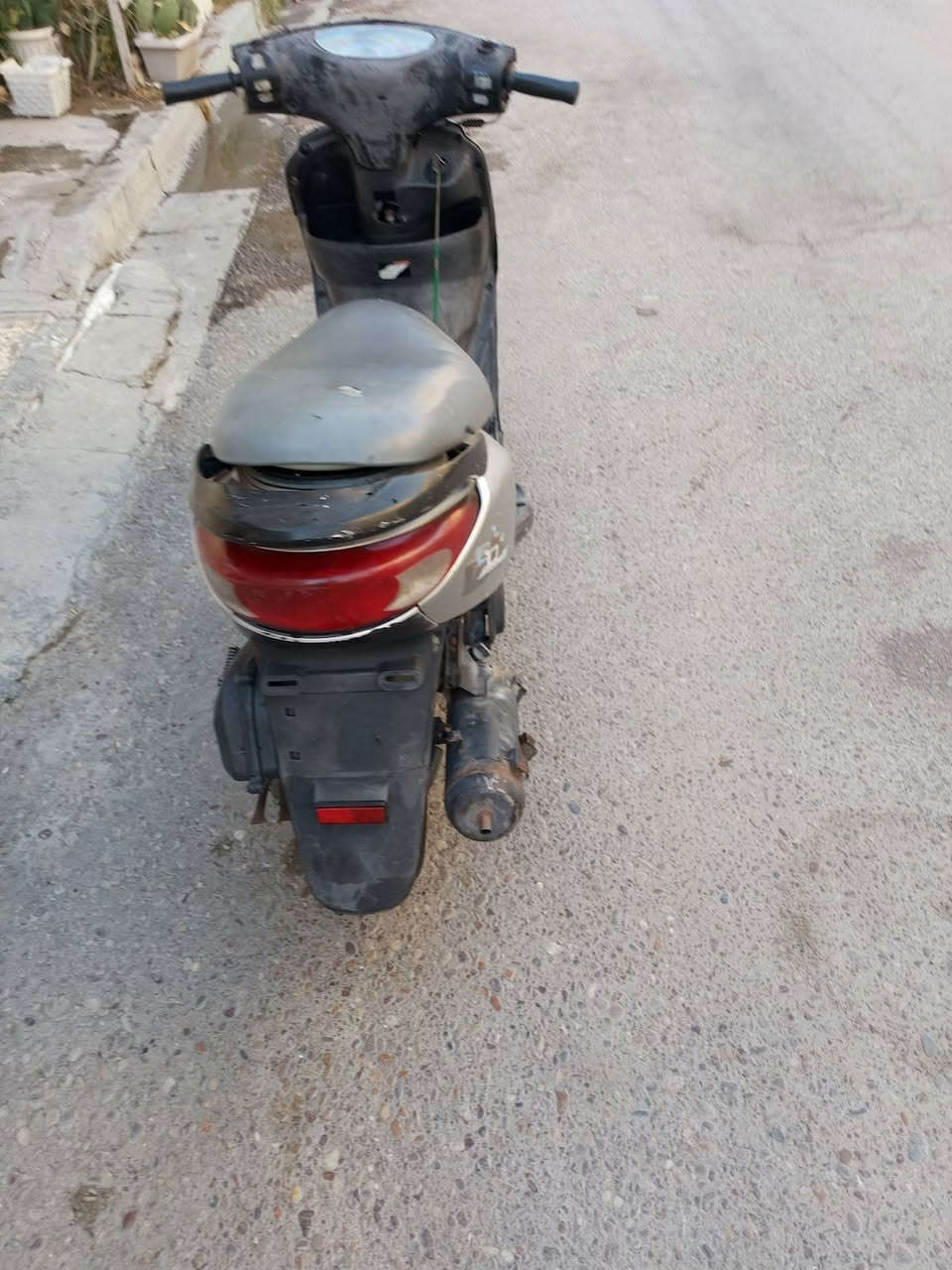 السلام عليكم بريز محرك بلادي ناعم نكره سلف هندر  جيب فيتر وفحص فشكه بلاديه كهربائيات كلها شغاله كل نقص مابيها فقط عرموطه هندر فالته بس تشتغل هندر وسلف تايرات جدد دبلات جدد شلعه ومعدل لاتبخير لاصوت لاتئخير السعر ٤٢٥ بلديات شارع مصرف رقمي ***********بي واتساب فقط
