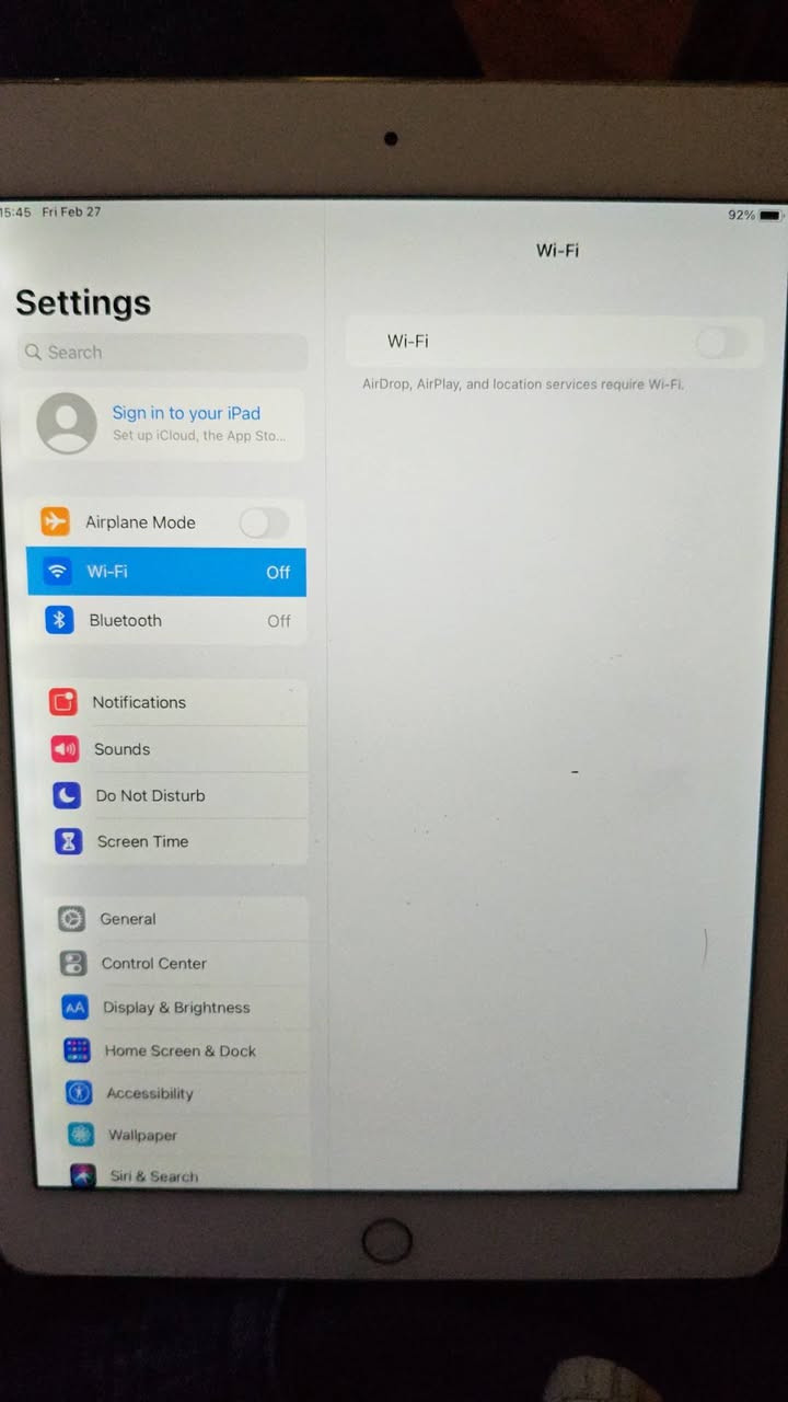 ايباد ipad Air 2
ذاكرة 16
نظام 14 
بلادي 100% نسخة شرق اوسط مشتري ب2016 غير مفتوح ولا مصلح 
بي مشكلة مايربط انترنيت 
الشاصي بي طخات بالزوايا

السعر 50 الف
المكان قرب شارع الربيعي


**إذا كنت صاحب هذا الإعلان وتريد حذفه لأي سبب، رجاءا أرسل رسالة إلى الدعم الفني**