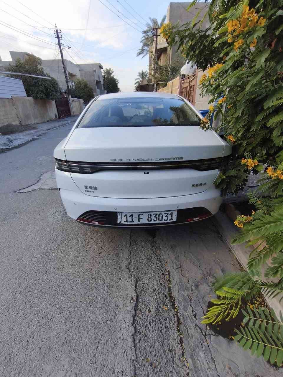 BYD ديستروير
للبيع ماشية 6000 رقم بغداد مكفولة كفالة عامة السعر 19500 مكاني بغداد الكرخ بيع فقط

***********

ملاحظة السيارة بيها داشكام تسجيل ومحدثة اخر اصدار وبيها جميع البرامج الخدمية نازلة بالشاشة وشاحن اصلي متغير 8/10/13/ 16 امبير بدون ايرث
