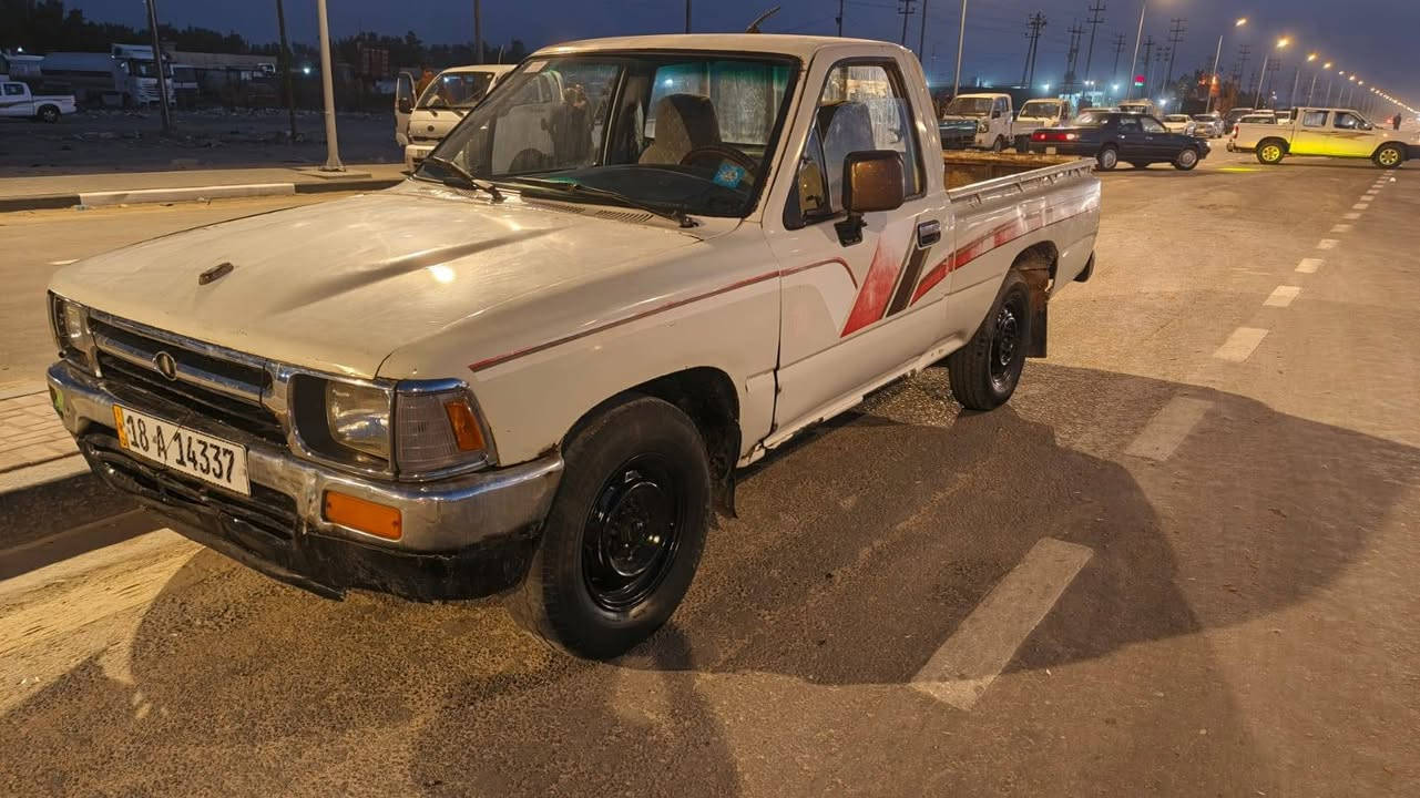 السلام عليكم تيوتا موديل 89
البدي نضيف مابيهه ضربه بيهه مكانات صبغ سنويه مجدده ورقم جديد السعر 40 وبيهه مجال  راعيهه بلسماوه مكان السياره بلبصره ابي الخصيب للاستفسار الاتصال على *********** حسين ألبصراوي
