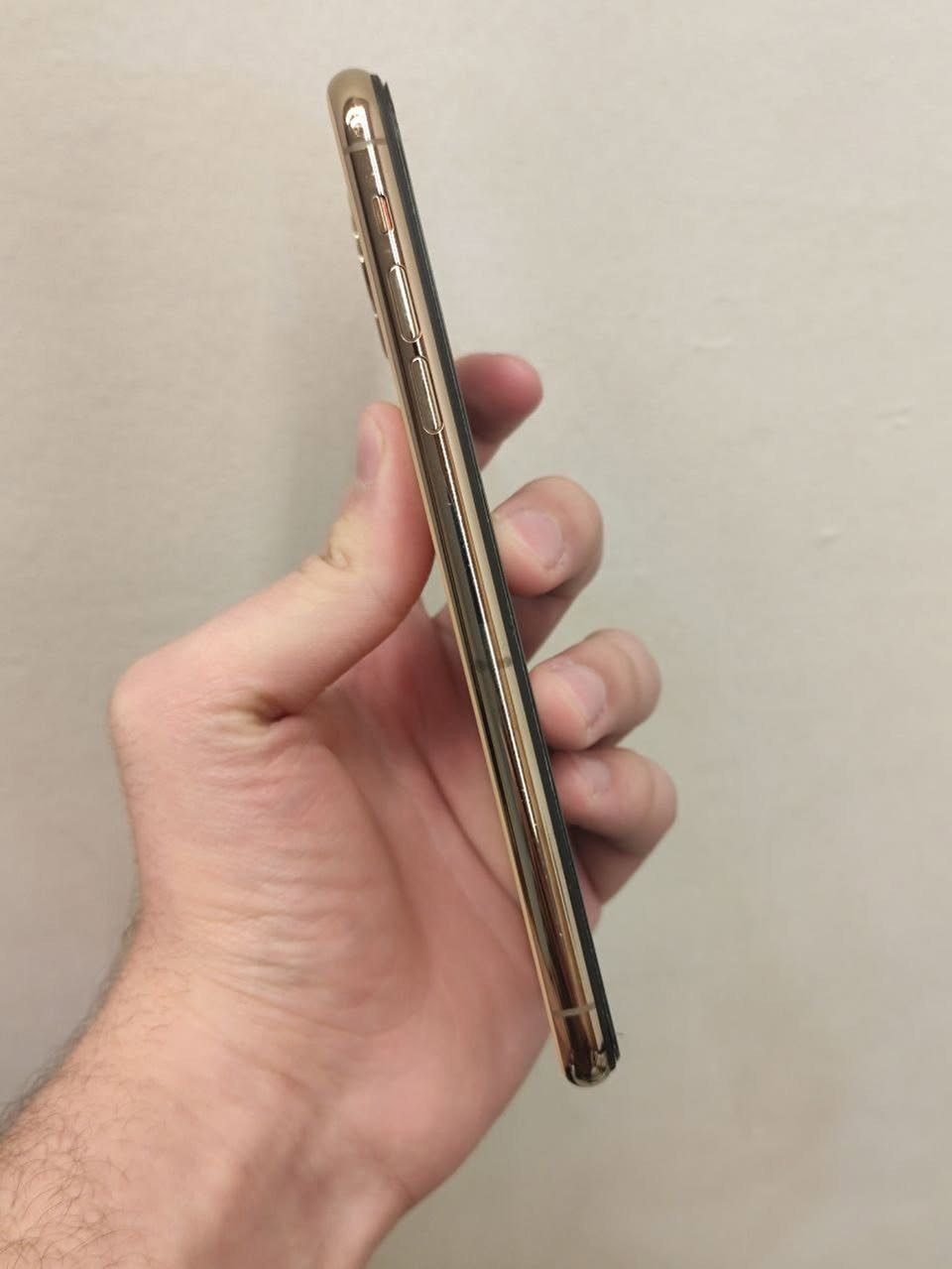 ايفون 11 برو ماكس الجهاز مبدل شاشه بطاريه 82 ممعلايه الجهاز نظيف جداً ومكفول من كلشي ماعدا الشاشه عنوان نجف 
السعر 300
***********
