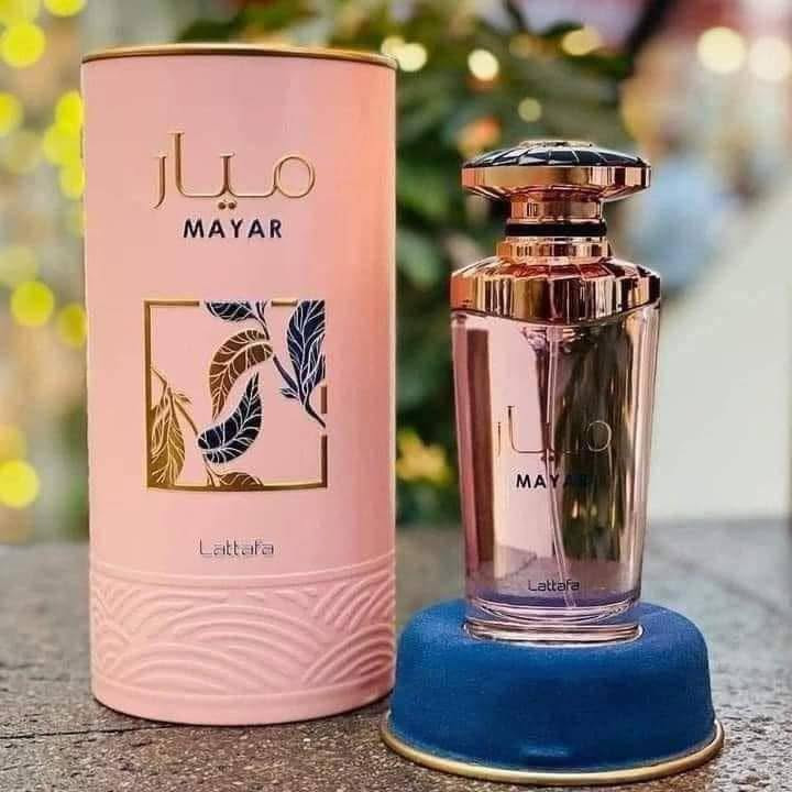 "كأنه بستان من الزهور البرية الندّية في صباح ربيعي دافئ.. عطر ميار ليس مجرد رائحة، بل هو نغمة رقيقة تعزف على أوتار القلوب."
 "في كل رشة من عطر ميار، حكاية فرنسية بنكهة شرقية فاخرة، تترك خلفك أثراً من الجاذبية والغموض الساحر."
 "زجاجة أنيقة تختزل كل معاني الرقة والجمال.. ميار هو العطر الذي يجعلكِ تبتسمين دون سبب، لمجرد أن نيرانه الهادئة تحيط بكِ."
"ميار.. فخامة الاسم تكفي لتختصر جمال الرائحة."
 "عطر يلامس الروح قبل الحواس.. جمال خطف الأنظار."
 "رشة واحدة من عطر ميار كفيلة بأن تغير مزاج اليوم بالكامل إلى سعادة مستمرة."

📌 للطلب أو الاستفسار، تواصل معي خاص 📥🛍️📦🛒"

 ☎️  واتساب ***********

⁠#عطور⁠
 ⁠#عطور_نسائية⁠
 ⁠#عطورات⁠
 ⁠#عطر⁠
 ⁠#جمال⁠
 ⁠#اناقة⁠
 ⁠#عطور_اصلية⁠
 ⁠#كوزمتك
