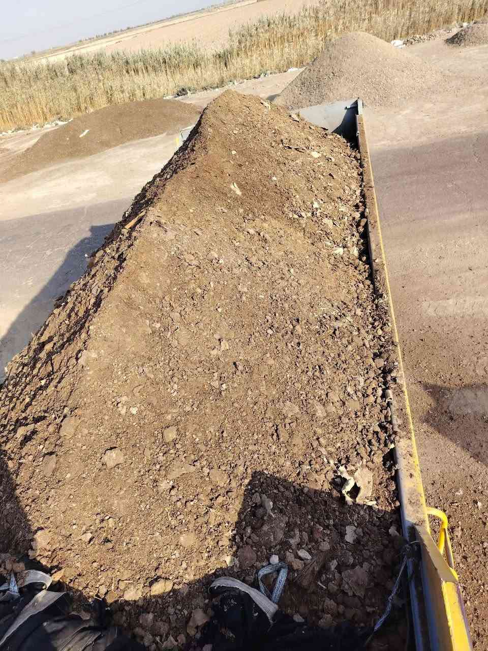 يوجد دمن دواجن و غنم وهوش توصيل ديالئ وبغداد ***********
