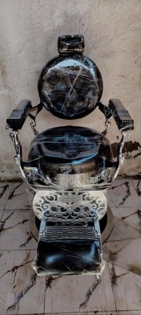 كرسي حلاقة • نظيف • بابل مدينه القاسم