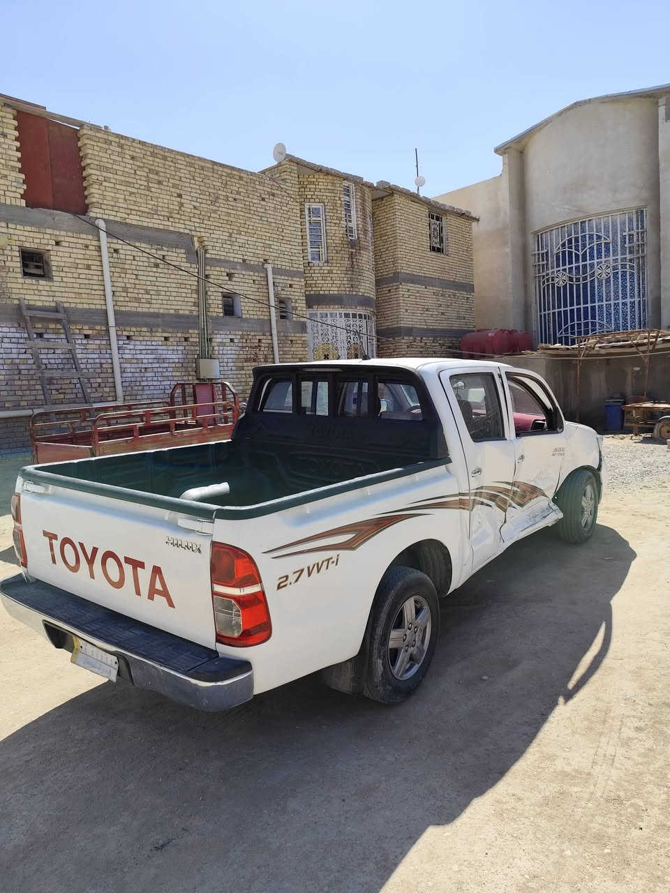 الحمد لله على كل حال
بيكب 2014 قطري 
اخوان السياره سابقا كفاله عامه والجناي من يكلب يعرفها 
حادثها موضح بالصور وتجي وتكلب وتشوف 
بالنسبه للسعر تجي تكلب وتشوف ونتفق 

رقم راعيها 
0772 227 3204
مكانها البصره _ الدير
