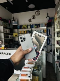 ايفون ١٥ برو ماكس • ٢٥٦ • ضمان ماستر