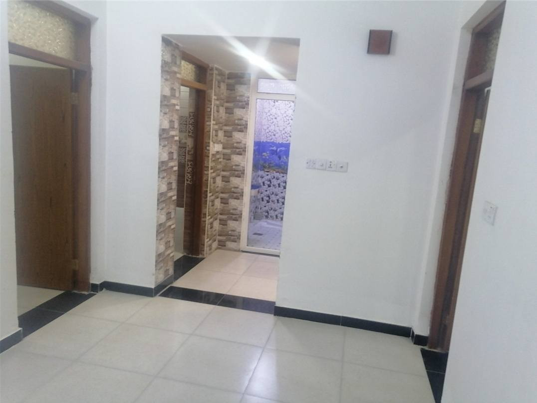 شقة مستقلة للايجار
بناء حديث تتكون من غرفتين نوم + صالة + مطبخ + مجموعة صحية + مخزن وسطح
خدمات كاملة من خط مولدة وسخان وماطور ماء
شارع 20 ام الخيل الرابعة
الايجار 350 شامل الماء والكهرباء
***********
