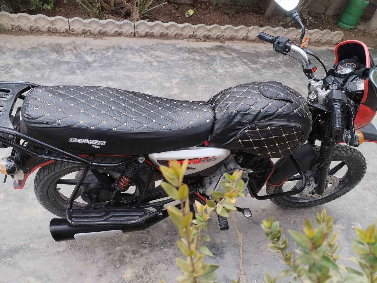 بوكسر جبلي للبيع موديل21 نضيف اوراق كامله ما مرقم بوكسر مرتب عنوان ديالئ قريه الزهيرات السعر مليون وربع.. 1250 وبي مجال حك الجيه للتواصل مع هاذه الرقم ***********
