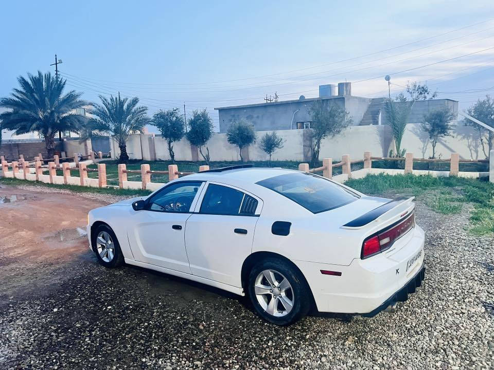 سلام عليكم البيع نوع جارجر موديل ١٤ سياره ادوات  ورقم سنويه كير محرك شرط تدفئه تبريد صدر كلو جديد ترهم مراوس. وترهم مقدمه والباقي وعده  مكان سياره العلم ***********
