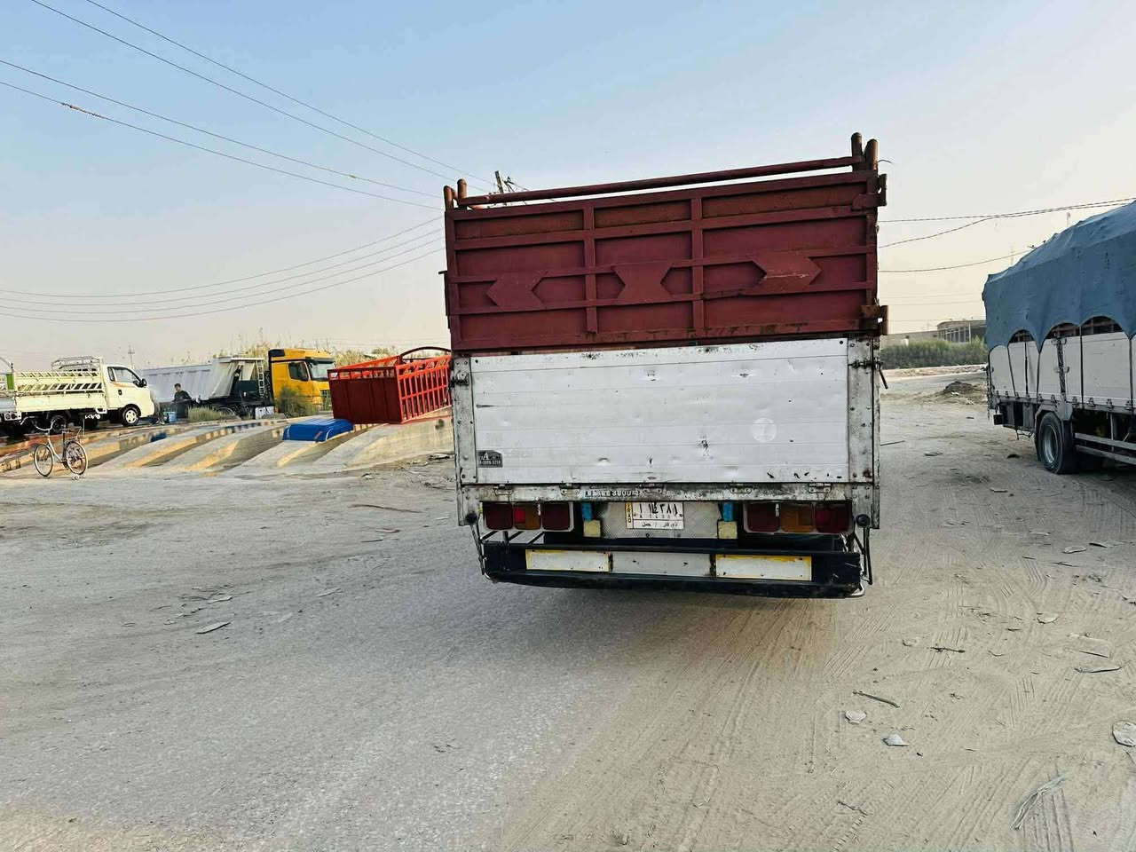 هينو طيرة موديل 94سنويه لغاية ٢٠٢٩
طول 6وربع بخار بدون تنقيص سيارة جاهزة من كلشي 
عنوان بابل قضاء القاسم الاتصال/***********
