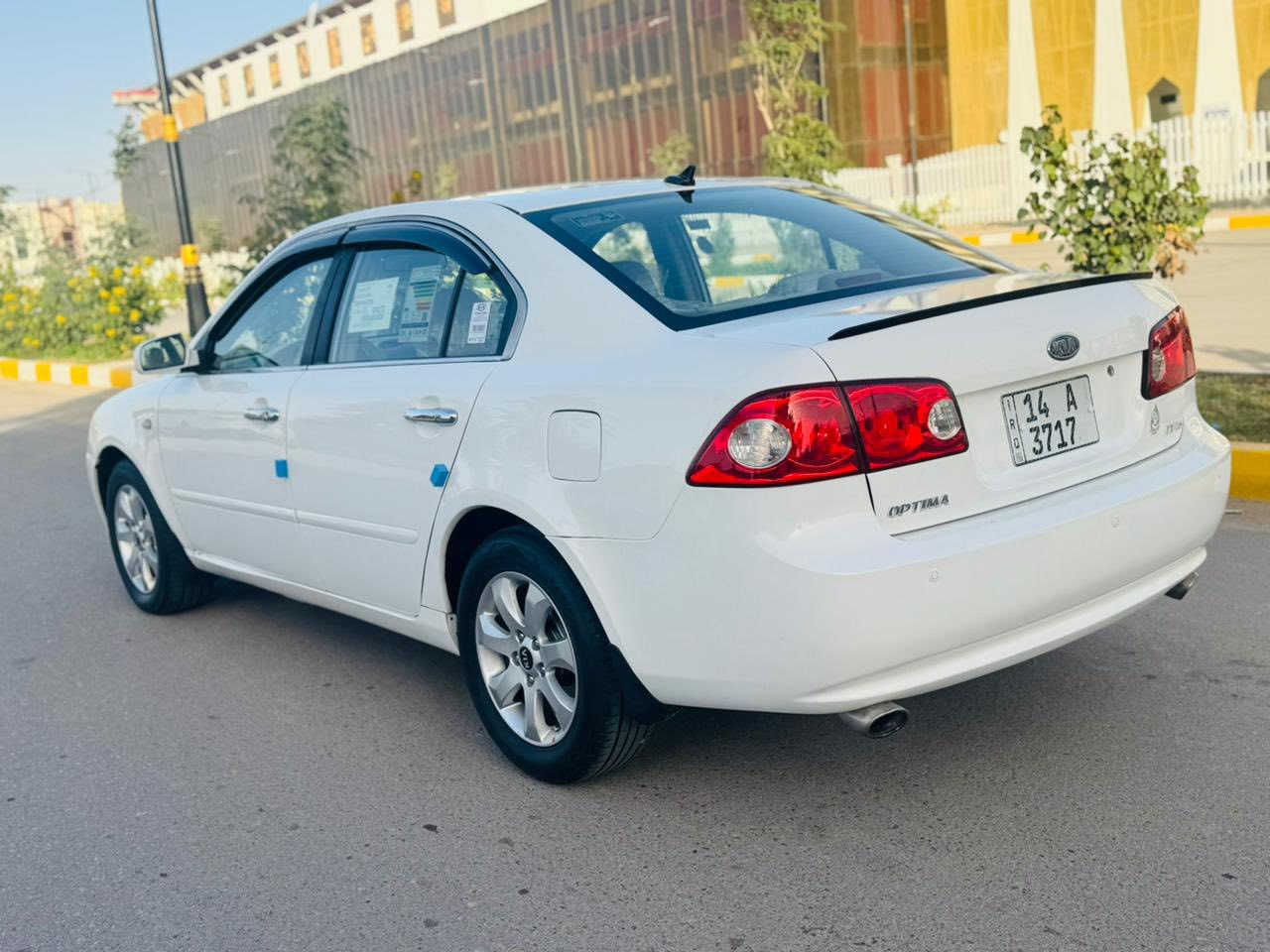 اللهم صلي على محمد وآل محمد
السلام عليكم 
كيا اوبتيما 2008 خليجي 
رقم بصره دولي هزه جديده سنويه جديده 2030
تحكم ستيرن 
يدات نيكل 
ويل كب 
بلاجكتورات 
دسك امامي خلفي 
دواخل بيجي 
شاشه كامره 
كير ومحرك كفاله محرك جديد 
حداديه امامي خلفي جديده 
طخم تاير تبريد كل نقص ما بيها 
كهربائيات كلها شغاله 
محرك (٢٧٠٠) 6 سلندر 
جاهزه للأخير 
السياره بيها رشات اثر خياس وملگطينه رشات بسيطه ابيع حزام 
السعر ٩٨ 
مكاني ذي قار مركز

***********
