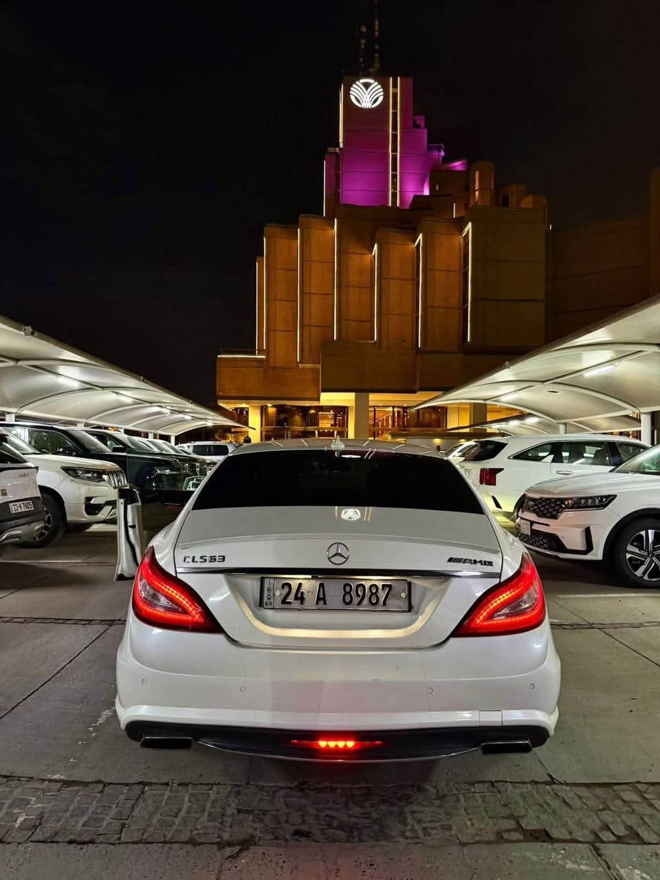 للبيع cls 2013 350 
خليجية وكاله كفاله عامه 
السياره فوول الفول 
لونهه ابيض صدفي 
كشنات كهرباء 
وخزن ميموري 
ومساج وتبريد كشنات 
قتحة سقف 
حساس امامي 
حساس خلفي 
جنطة كهرباء
ستيرن كهرباء 
 لايت متحرك ويه الستيرن 
شفتات ستيرن 
مري شفط 
 داخل ابيض 
ماشيه 176 الف 
السعر 215 
مكانهه بغداد نفق الشرطه 
للاستفسار ***********
