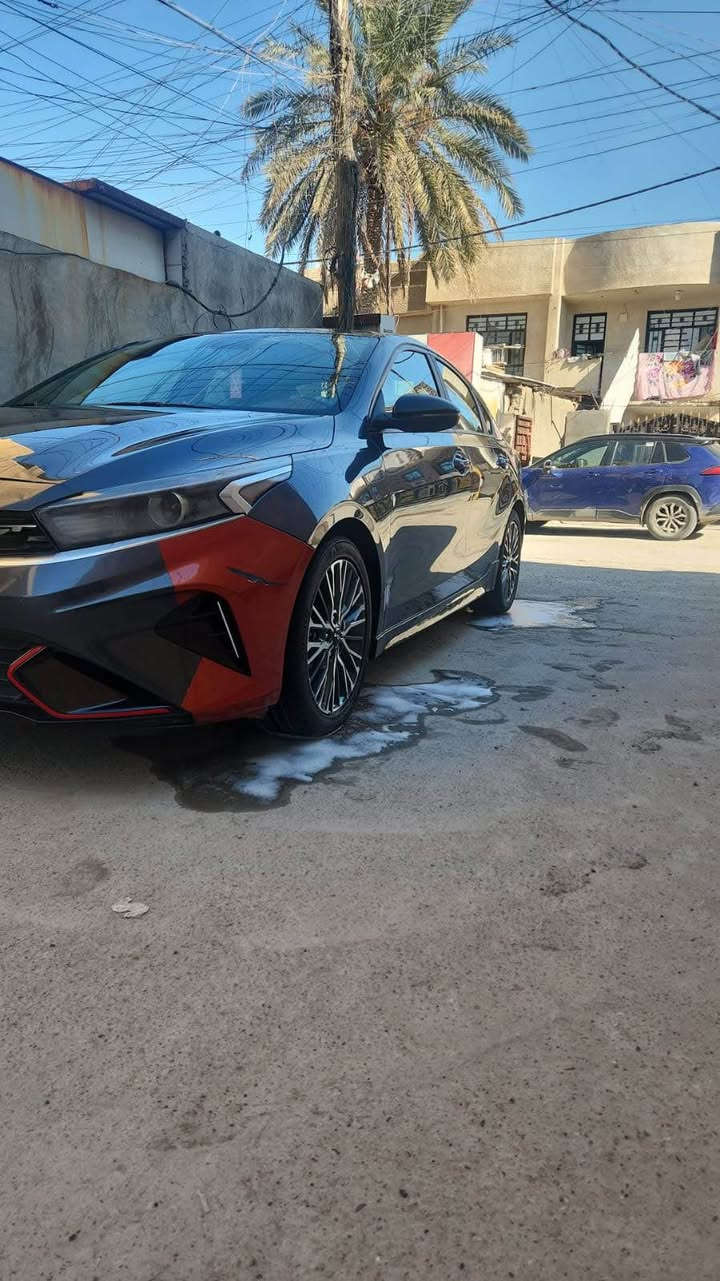 فورتي 2024 Gtline فول مواصفات ماشية 38 الف ميل
فتحة 
كشنات جلد ومخمل
شحن وايرلس 
لدات 
بصمه تشغيل عن بعد 
رادار 
نقطه عمية 
تحديد مسار 
تحكمات ستيرن 
اوتو هولد 
سايد بريك بصمه 
تبريد مناخي 
حادث السيارة جدا بسيط بدون دواخل بدون ايرباك صور الحادث منشورة
تبديل جاملغ وبنيد نفس اللون بدون صبغ السيارة والبنيد بيه شك فقط مو ضربة وبدلته
مكاني بغداد الدورة المعلمين 
السعر 16.200$ وبيه مجال للجاد بالشراء
للتواصل 
*********** بغداد, العراق
