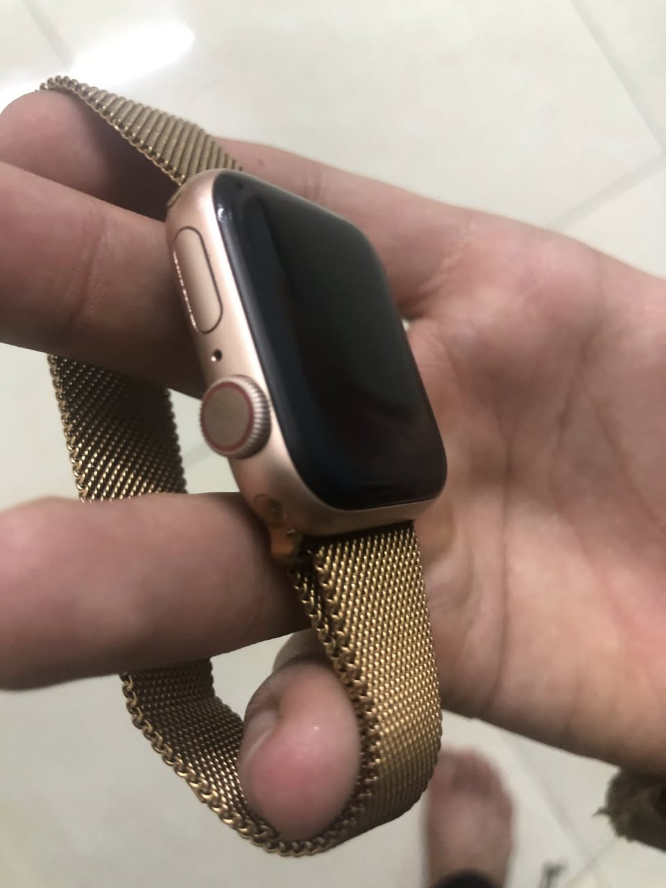 ابل واتش سيرس 5 نسائيه بطاريه89 ساعه نضافته99% حجم40 ساعه كلش نازكه سعر165وبيه مجال مكان بغداد واتس تواصل لايوجد توصيل***********
