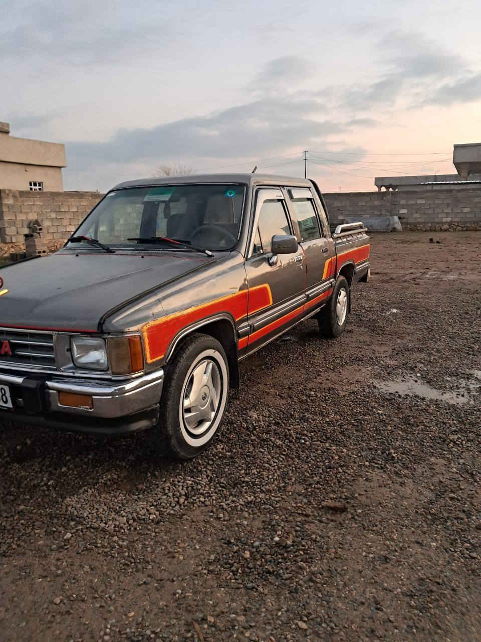 "السلام عليكم "
  
كروسيدا 88 مـڪينه ثري واي حار بارد سيارة بلاديه مكفوله 
دوشمه طخم تاير باتري جديد 
رقم دولي نينوى 12 
كير مكينه شرط 
كابون بانزين ماستر 
سياره نظيفه وجاهزه 
تبريد 
تدفئه 
السعر 75 بي مجال بسيط 

***********

الموشراي لايتصل
