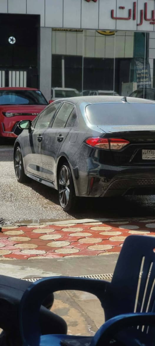 للبيع كورلا 23 لون سمنتي  بعدها ممرقمه فول عدا الفتحه وارد امريكي ياباني اصل حادث جاملغ خلفي فقط الباقي كفاله بجم كبس ***********

