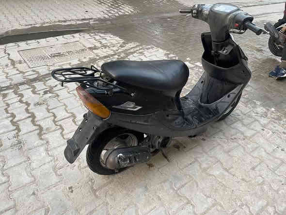 دراجه بيجي سرعه 60 
مكينه خرسه ومكفوله 
بدون اكسل مكفول 
كهرباء كامله 
كفر اصلي (رنبه دراجه )
مكاني حي جهاد السعر 290 الف 
(نقص باتري فقط )رقمي ***********
