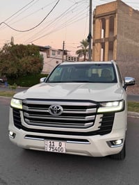 للبيع لاندكروز VX شركه ساز  موديل 2022  مواصفات الVX معروفه  دشبول شاش...