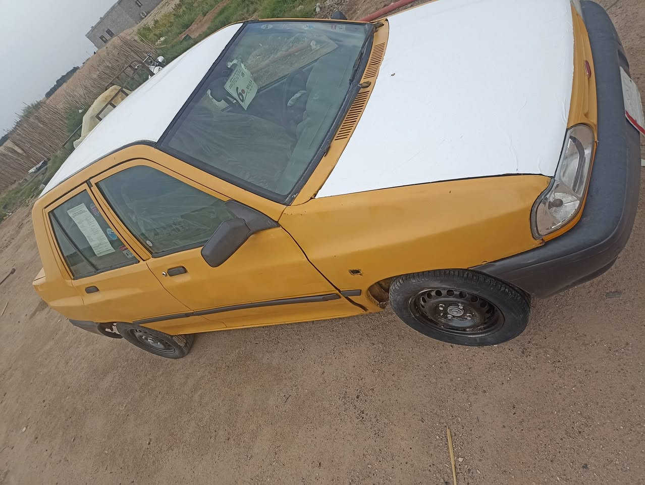 سلام عليكم سايبه للبيع موديل 2015 رقم بصره سنويه منتهيه رعيه موجود كير مكينه حداده طخم تأير كهربايات جاهزه مكانه بصره سعره 16.      ***********
