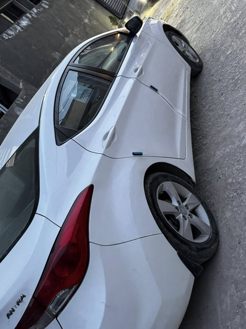 السلام عليكم
هونداي النترا 2012 للبيع خليجي فول مواصفات
مكينه 1800
 رقم بغداد 
***********
