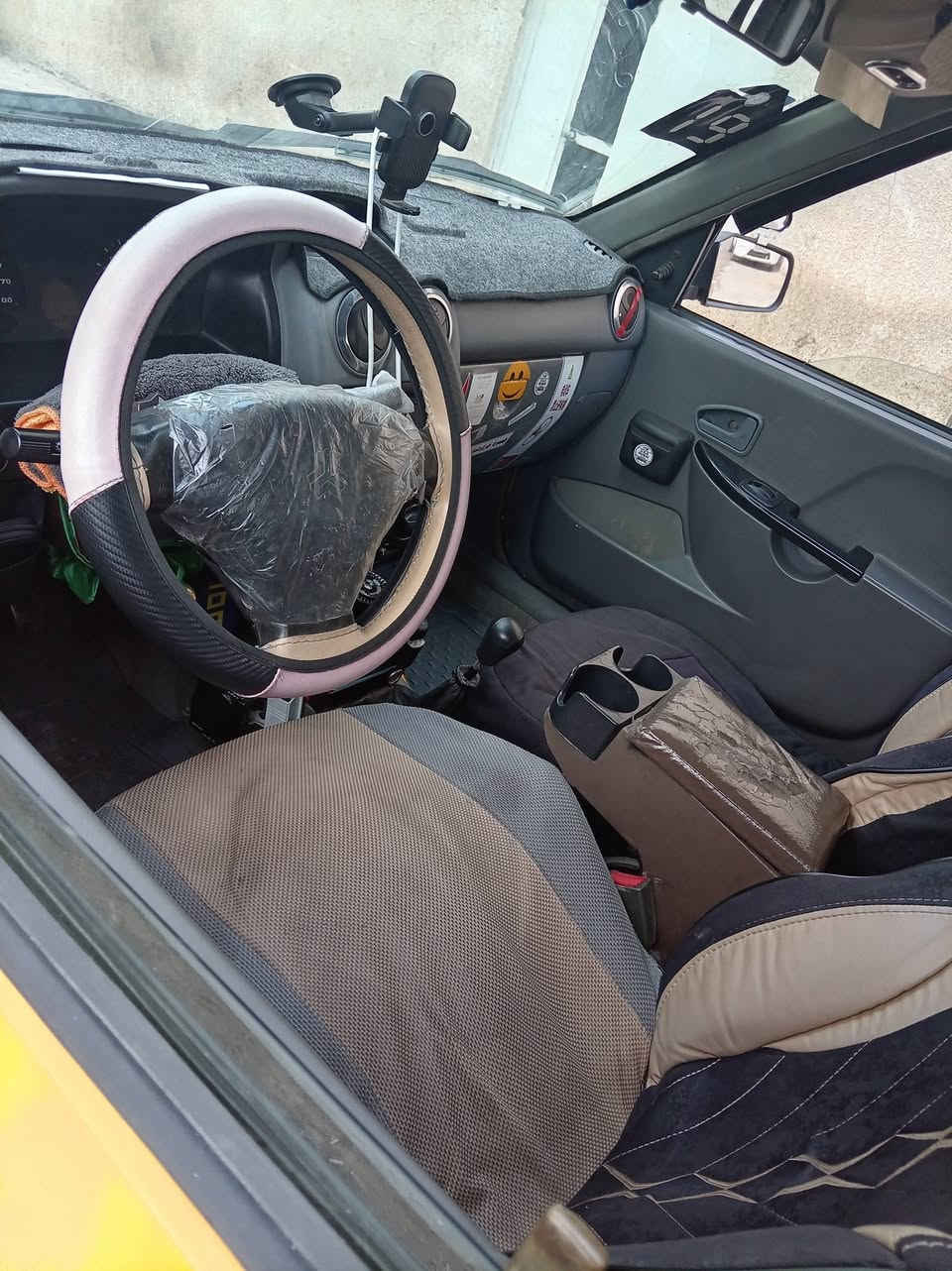 البيع سايبة منغولي مديل ١٢ هيئة غرامات مصفرة رقم نكليزي بصرة بسمي سنوية ٣١ سيارة خير من لله كهربأئيات مكينة تبريد تدفئة السعر ٣٥ وبيهة مجال السيارة متعوب عليهة رقم الهاتف موجود وتساب *********** العنوان القبلة حي القأئم
