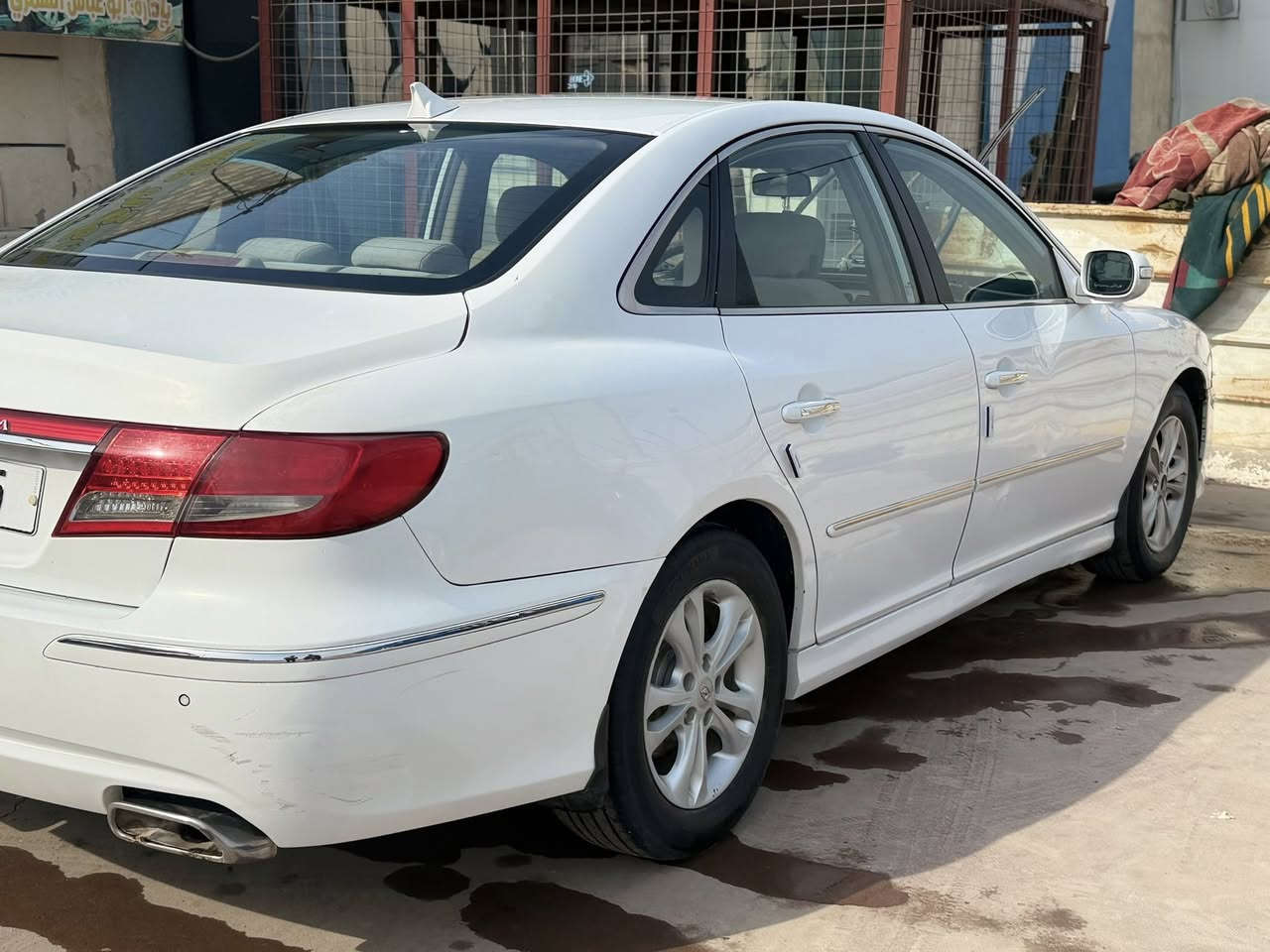 سلام عليكم
للبيع ازيرا موديل 2011 فول مواصفات 1/1 خليجي بسمي رقم بابل إنكليزي  سياره نضيفه ما عايزه شي نكره شغاله السعر ١٠٠ ورقه 

للاستفسار ***********
