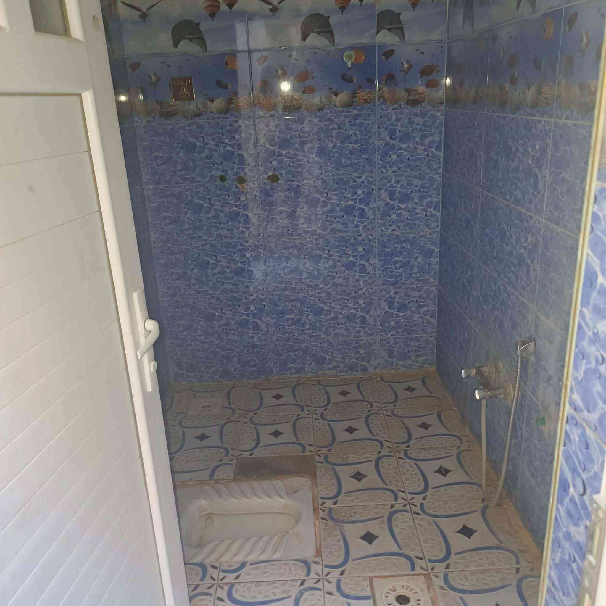 (ع..136 )
بيت للايجار  (75 متر) حي العسكري شارع عسكري كبل قرب مدرسة الحطيم 
سعر الايجار 250 الف 
يحتوي على طابق واحد
غرفه.  مطبخ   صاله   استقبال
اجور الماء والكهرباء على صاحب الدار


**إذا كنت صاحب هذا الإعلان وتريد حذفه لأي سبب، رجاءا أرسل رسالة إلى الدعم الفني**