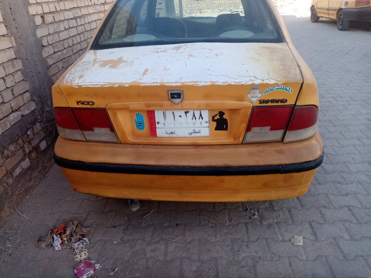 سياره سمند للبيع موديل ١٠ راعيها موجود  عليها هيئه وغرامات ماعرف شكد علمشتري رقم مثنئ ابيع كوم حديد السعر١٥ ورقه *********** مكان السياره قضاء البدير وقصد هم ترهم ونص ونص شرط من سكنة البدير تعال واقتنع وافحص
