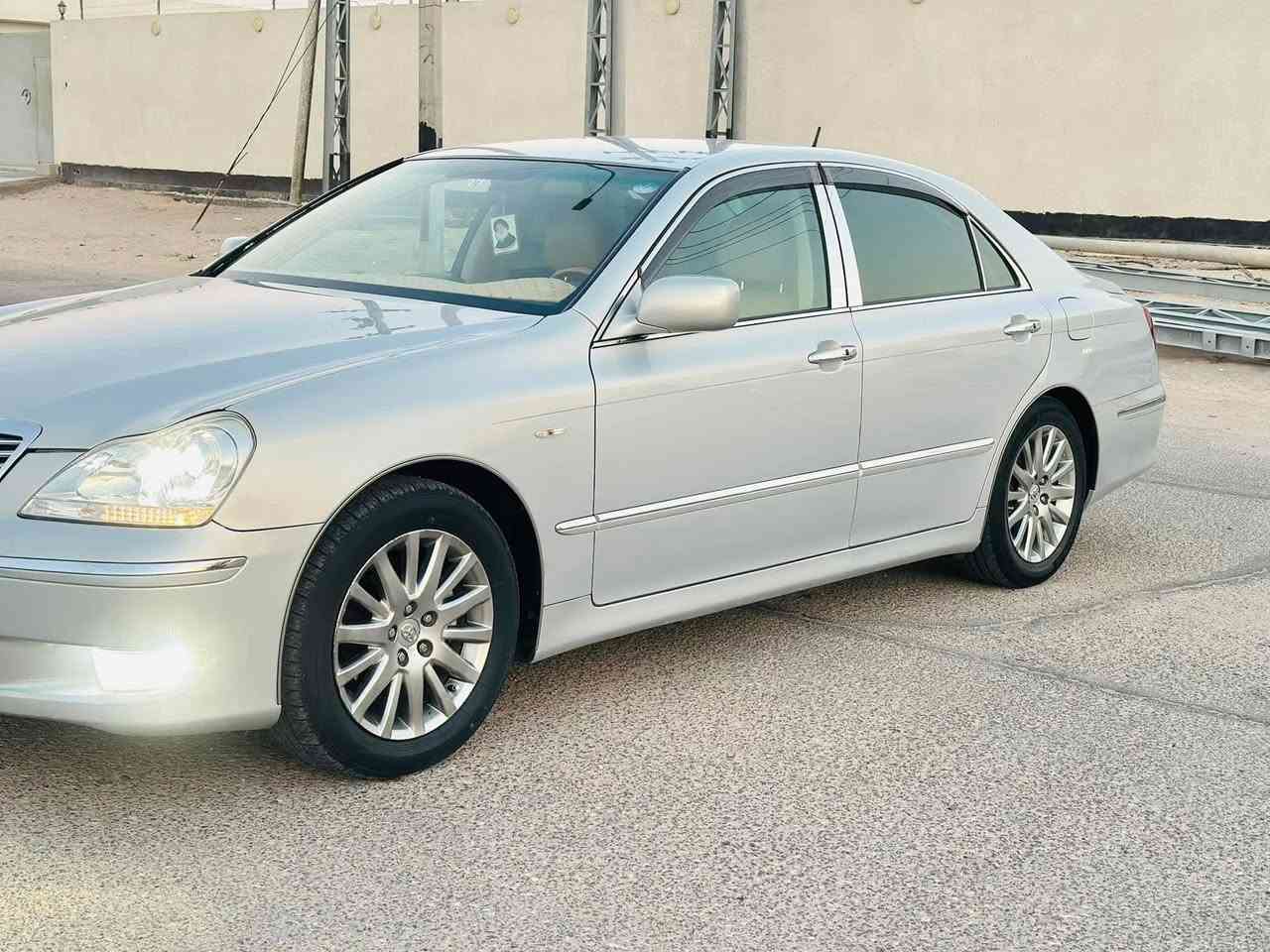 سلام عليكم ماجستا مديل 2007مكينه  وكير وحداديه وتخم تاير جاهزه تبريد تتدفئه جاهزه سياره كص جنطه للبيع السعر 45وبيها مجال مكاني ميسان العمارة رقم الهاتف ***********
