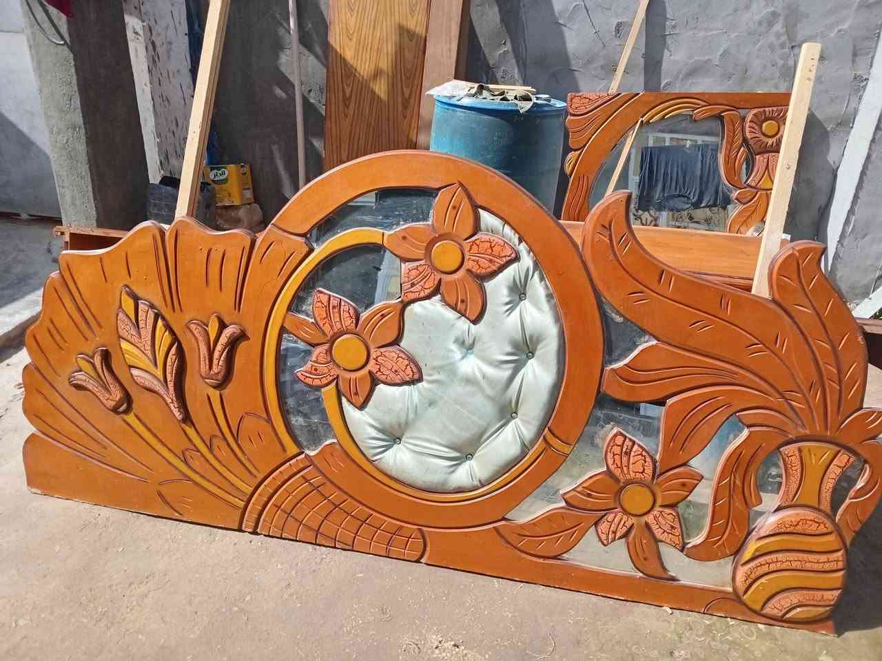 ملحقات غرفه مال نوم للبيع
للأستفسار الاتصال على الرقم.. ***********
