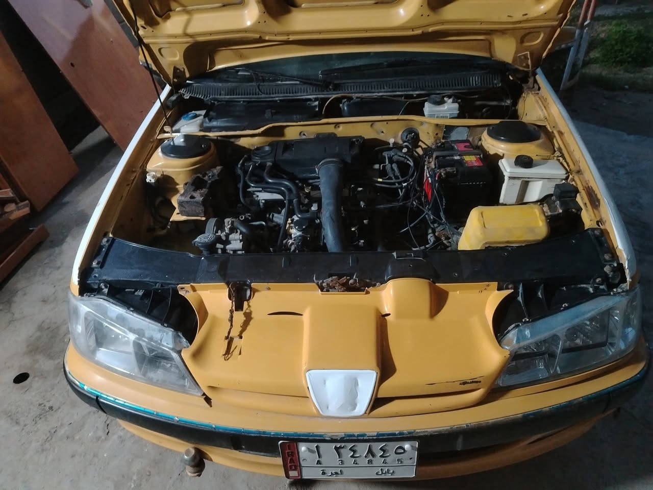 السلام عليكم بيجو بارص 2015 سياره حلوه وجاهزه كير ومكينه فرنسي بيها جاملغ وبنيد سياره رقم بابل سنوية انكليزي مصفره هيئه وغرامات مكاني الديوانية  السعر 40 وبيها مجال ***********
