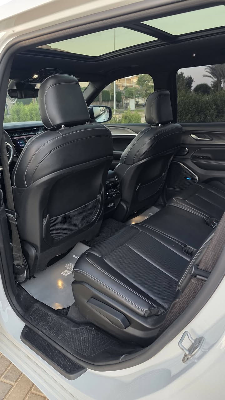 Jeep Grand Cherokee Overland 
Model 2022
23k
Full Option 
النسخه الامريكي 🇺🇲

01050902438


**إذا كنت صاحب هذا الإعلان وتريد حذفه لأي سبب، رجاءا أرسل رسالة إلى الدعم الفني**
