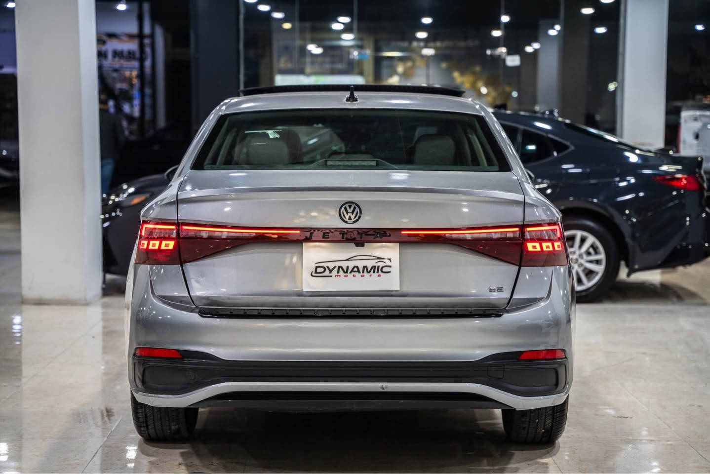 2025 VOLKSWAGEN JETTA, SE پانوراما 
موديل: 2025
وارد : امريكي 
مواصفات :SE -
‎عدد الأميال : 2,000 ميل
الون : سلفر
الون داخل ؛ رصاصي
‏‎سلندر :  V4
‎صبغ :  فقط جامرلغ وراء   
‎ارباك : كل شركة ما طاك
سيارة رقم موقط ٣ شهر بي مجال
مكان اربيل شارع حديد و خشب معرض دايناميك موتورز
‏‎من المعلومات الرجاء التصل علي وتس اب
سعر جدا مناسب 🔥🔥🔥📲📲
                                                                                              *********** -

** *** *** *** *** *** *** ***

2025 VOLKSWAGEN JETTA, SE پانوراما 

موديل : 2025
هاوردةي : امريكي 
مواسفات:  -SE
‎ماوەی ڕۆیشتن : 2,000 ميل
‏‎پستۆن : V4
رةنگ: سلفر
رةنگي ناوي : رساسي
بوياغ:  1 پارجة  
ارباك : هةموو بيلاد هيج نةتةقيوة
ژمارة كاتي ٣ مانگ موهلةتة بو رقم كردن
ناونيشان هةولير جادةي حديد و خشب پيشنگاي دايناميك موتورز
بو زانياري زياتر پةيوةندي بكةن بة وتس اب
نرخيكي گونجاو 🔥🔥🔥📲📲

*********** -
============ أربيل, العراق
