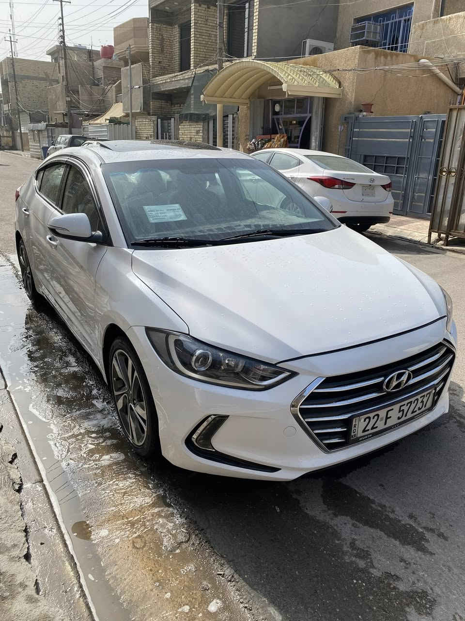 السلام عليكم النترا موديل 2018 وارد كندي حادث بنيد ونص جاملغ لون ابيض فول مواصفات مكينه 2000 ممفتوحه / بصمه ابواب/ سلايت روف فتحه / بصمه تشغيل/ شاشه بلاديه /تحكمات استيرن /كشنات تدفئه / اشاير بل مري / ويل كب/ كشنات مخمل /  ماشيه 72 ميل / وبيها بعد هواي مواصفات ممذكوره رقم اربيل تحويل مباشر /السعر 125 وبيها مجال بسيط صور السونار مرفقه /مكاني بغداد ***********
